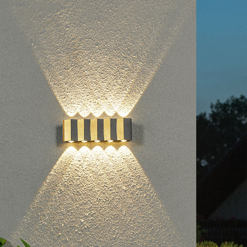 Modern Outdoor LED Wall Light – Gold Aluminium Waterproof Wall Lamp for Patios & Gardens