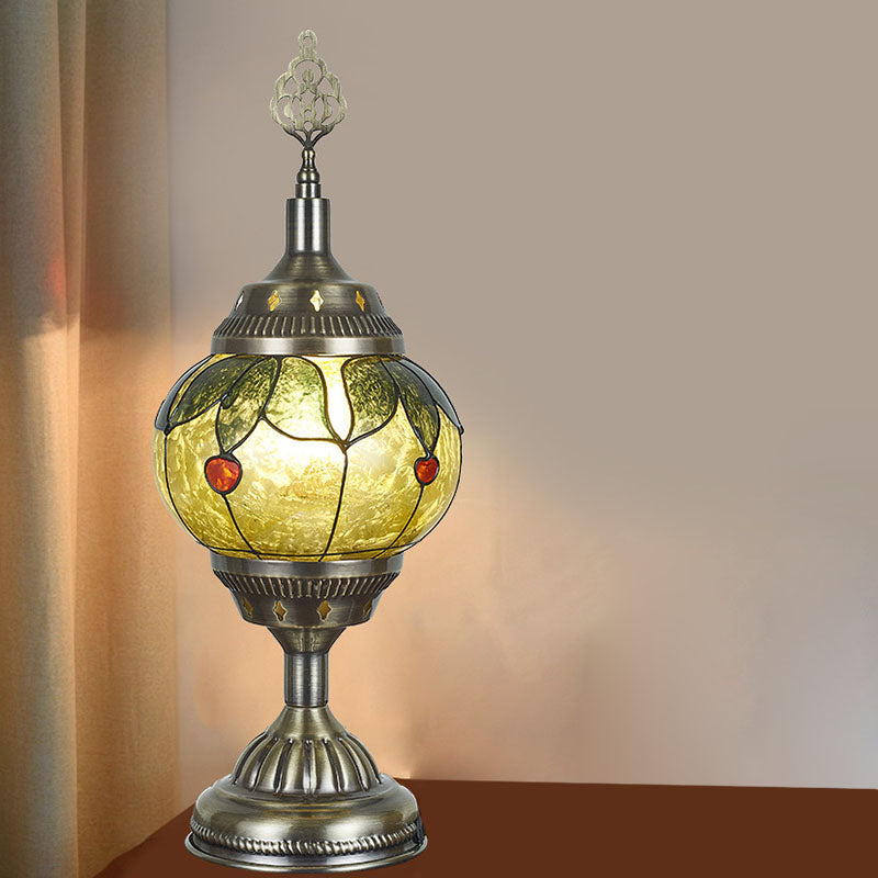 Traditional Tiffany-Style Table Lamp – Handcrafted Glass Light for Bedroom and Living Room