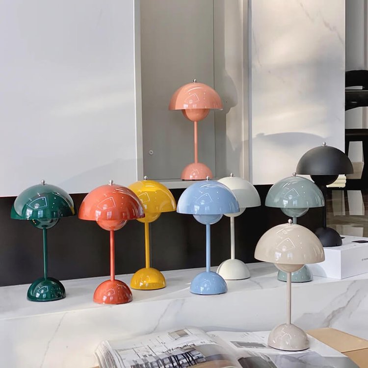 Modern Mushroom Table Lamp – Wireless Retro Elegance for Your Home