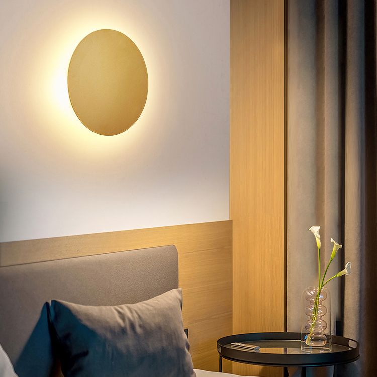 HorizonSphere – Minimalist Round Wall Light with LED