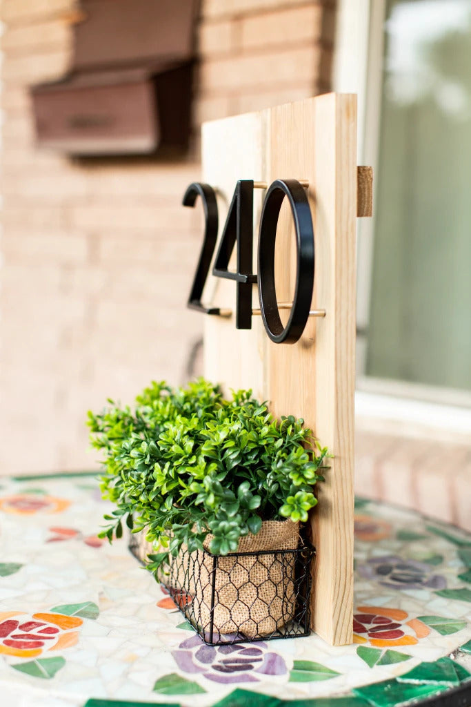 Modern Wooden Address Plaque with Planter – Elegant House Number Display