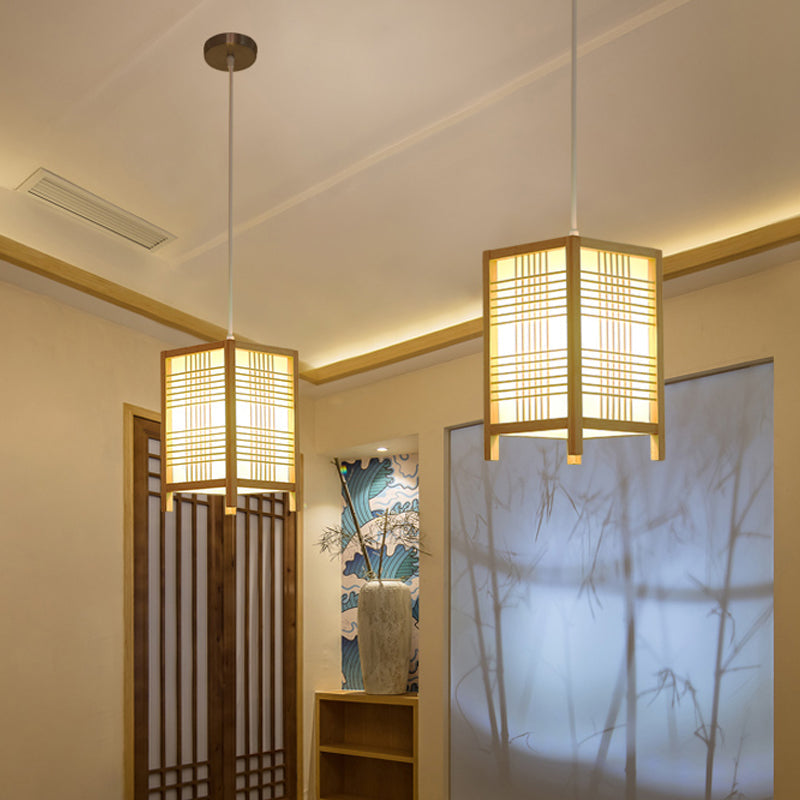 Traditional Japanese Wooden Lantern – Handcrafted Pendant Light for a Calm and Zen-Inspired Atmosphere