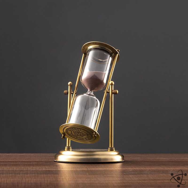 Elegant Hourglass with Metal Base – Retro Sand Timer