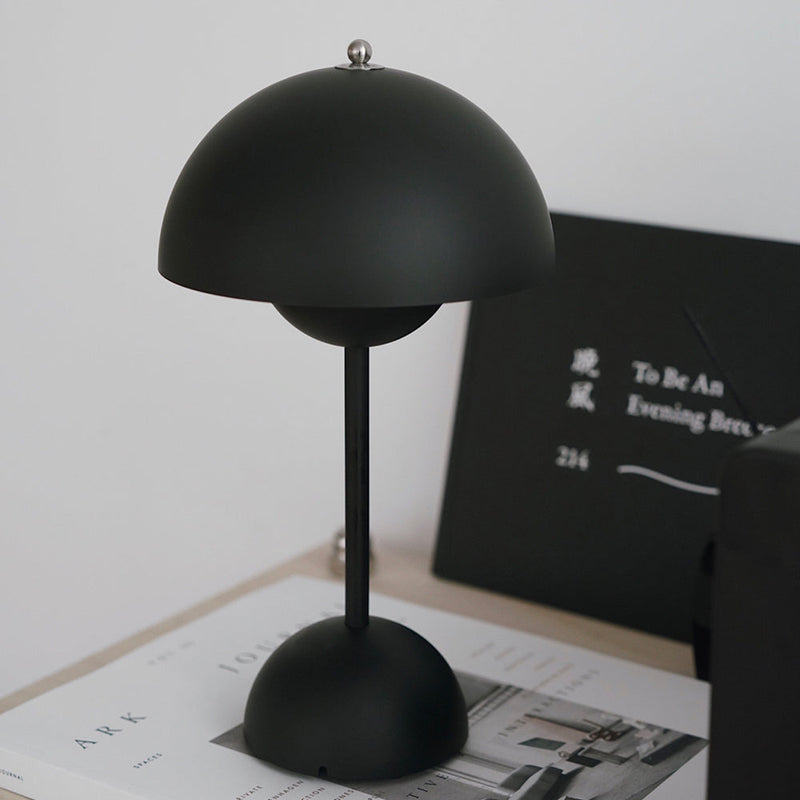 Modern Mushroom Table Lamp – Wireless Retro Elegance for Your Home