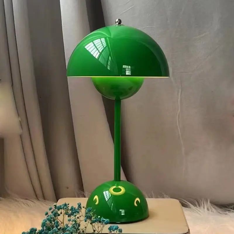 Modern Mushroom Table Lamp – Wireless Retro Elegance for Your Home