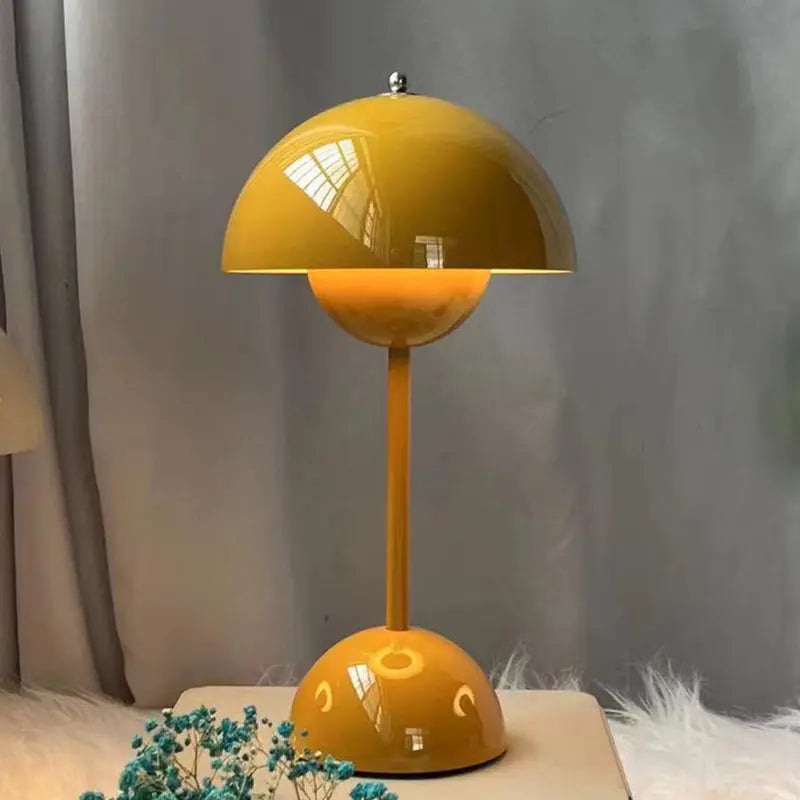 Modern Mushroom Table Lamp – Wireless Retro Elegance for Your Home