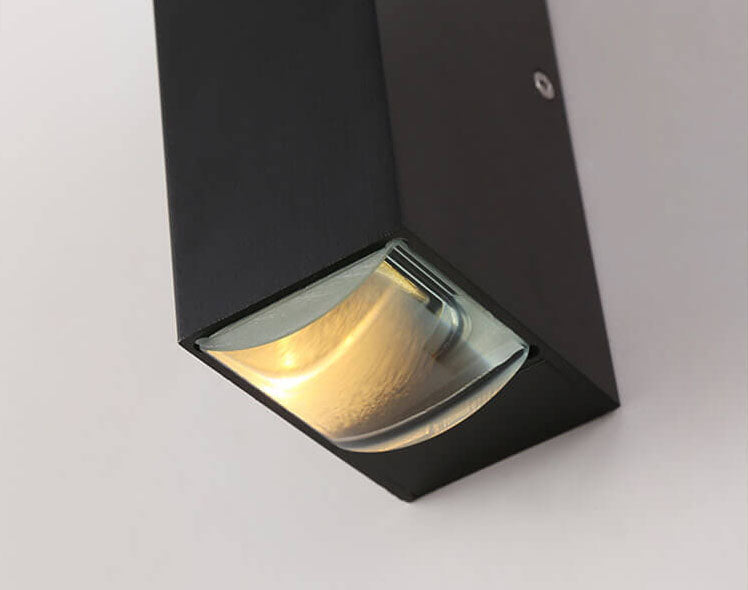 Minimalist LED Outdoor Wall Light – Waterproof Modern Design for Patio and Garden