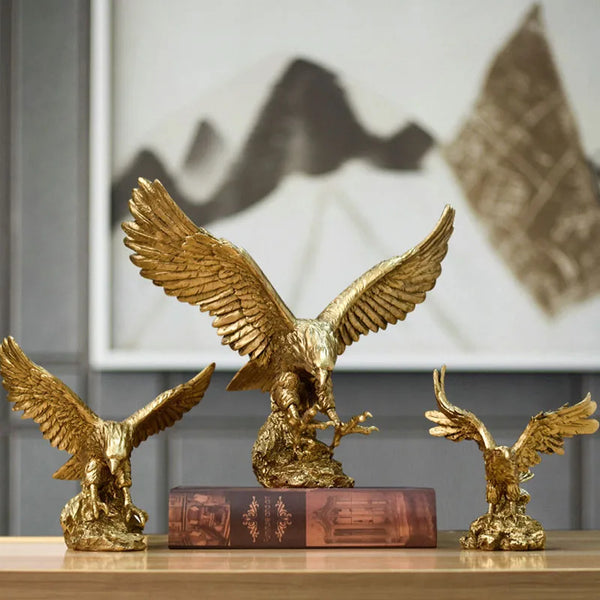 Gold Resin Eagle Statue – Majestic Decorative Ornament for Home, Office, or Feng Shui Display