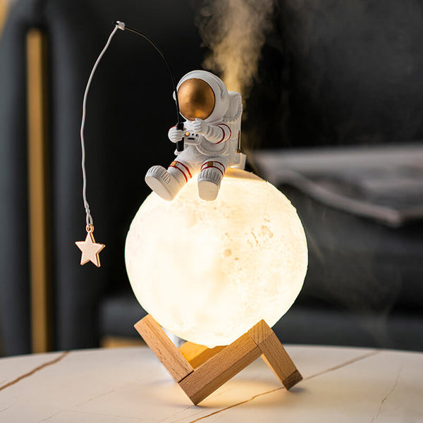 Astronaut Humidifier Night Lamp – Unique Decorative Lamp with USB Power