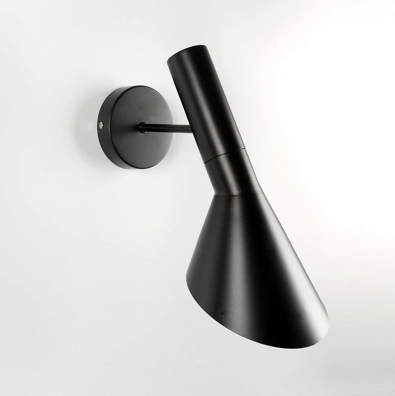 Modern Aluminium Wall Light – Sleek Design with Energy-Efficient E27 Bulb