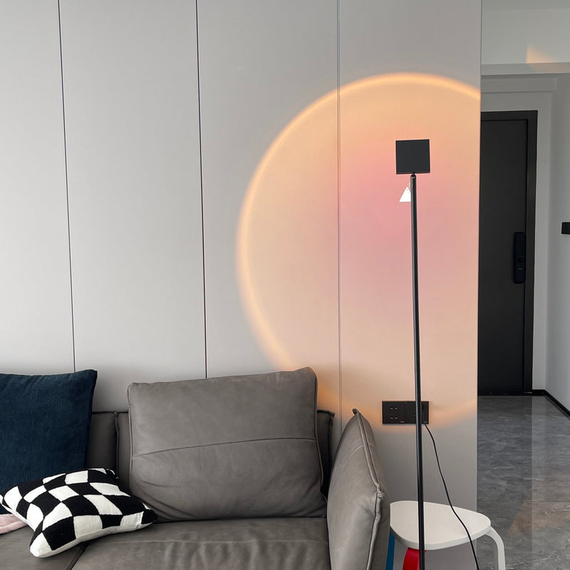 Modern Sunset Floor Lamp – Minimalist Light Projector for Warm Ambience