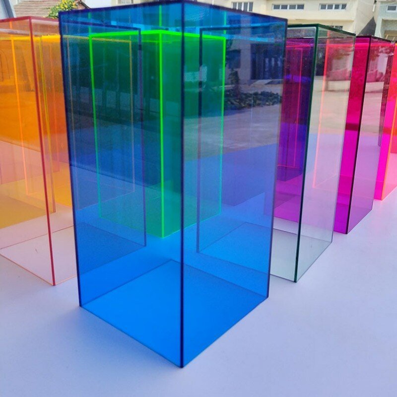 Colourful Transparent Acrylic Storage Box – Modern Display Cube for Stylish Presentation