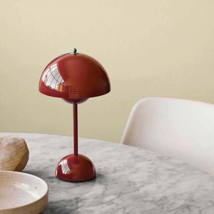 Modern Mushroom Table Lamp – Wireless Retro Elegance for Your Home