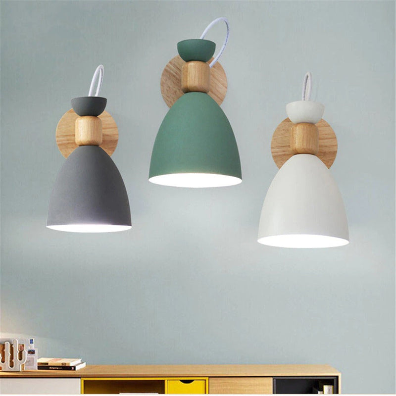 Modern LED Wooden Wall Light – Elegant Bedroom Lighting