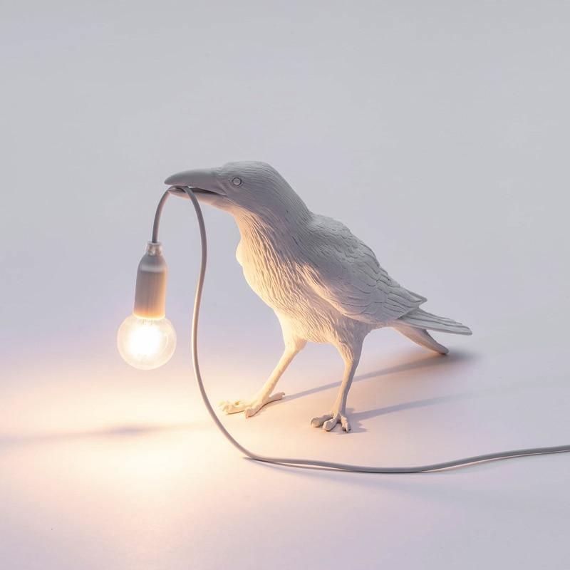 Elegant Ravenbird Table Lamp – Unique Artistic Lighting for Your Space