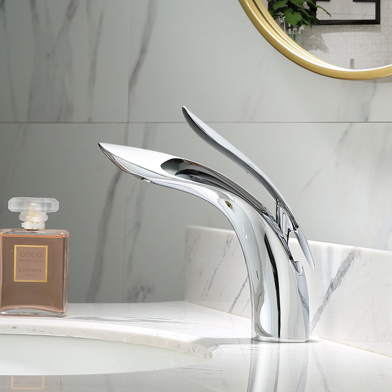 Elegant Modern Basin Mixer Tap – Contemporary Bathroom Luxury