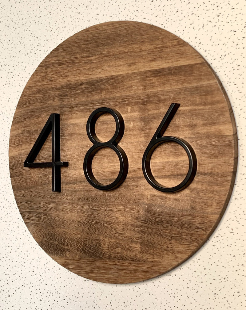 Modern Wooden Address Plaque with Planter – Elegant House Number Display