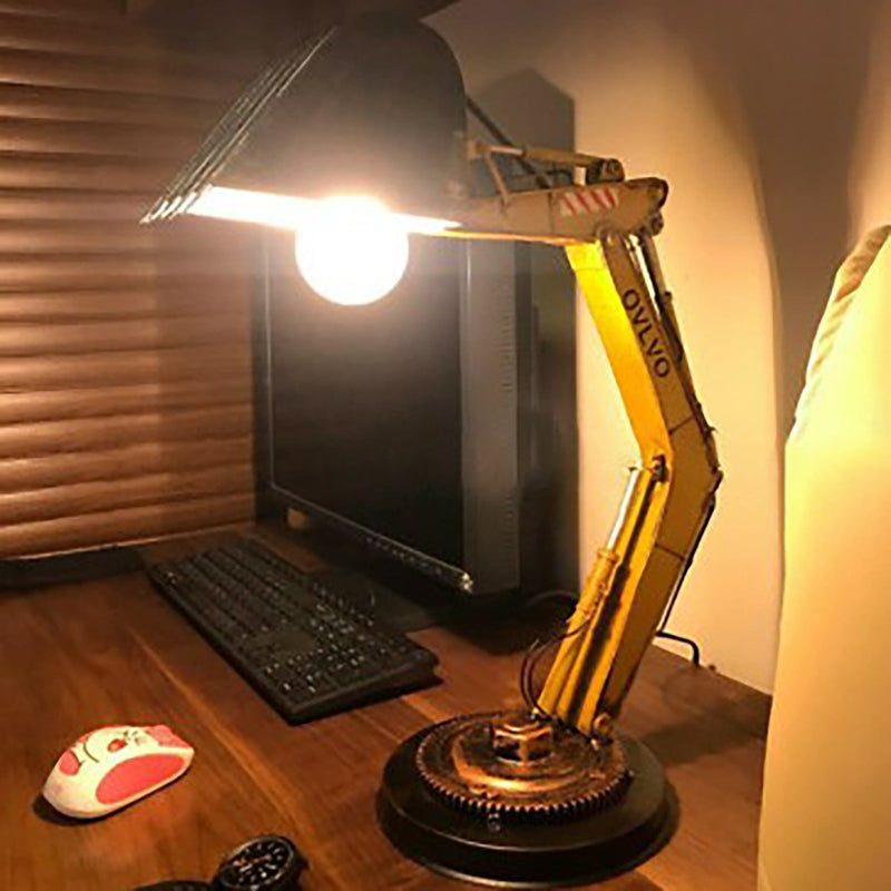 Industrial Bagger-Style LED Table Lamp – Unique Desk & Night Lamp