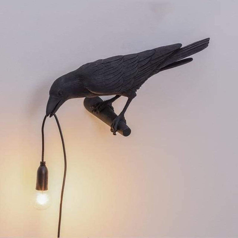 Elegant Ravenbird Table Lamp – Unique Artistic Lighting for Your Space